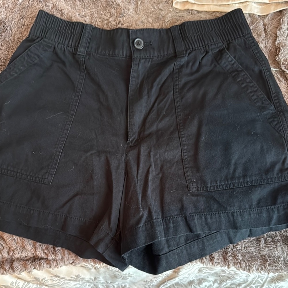GAP Black Cargo Shorts Relaxed Fit